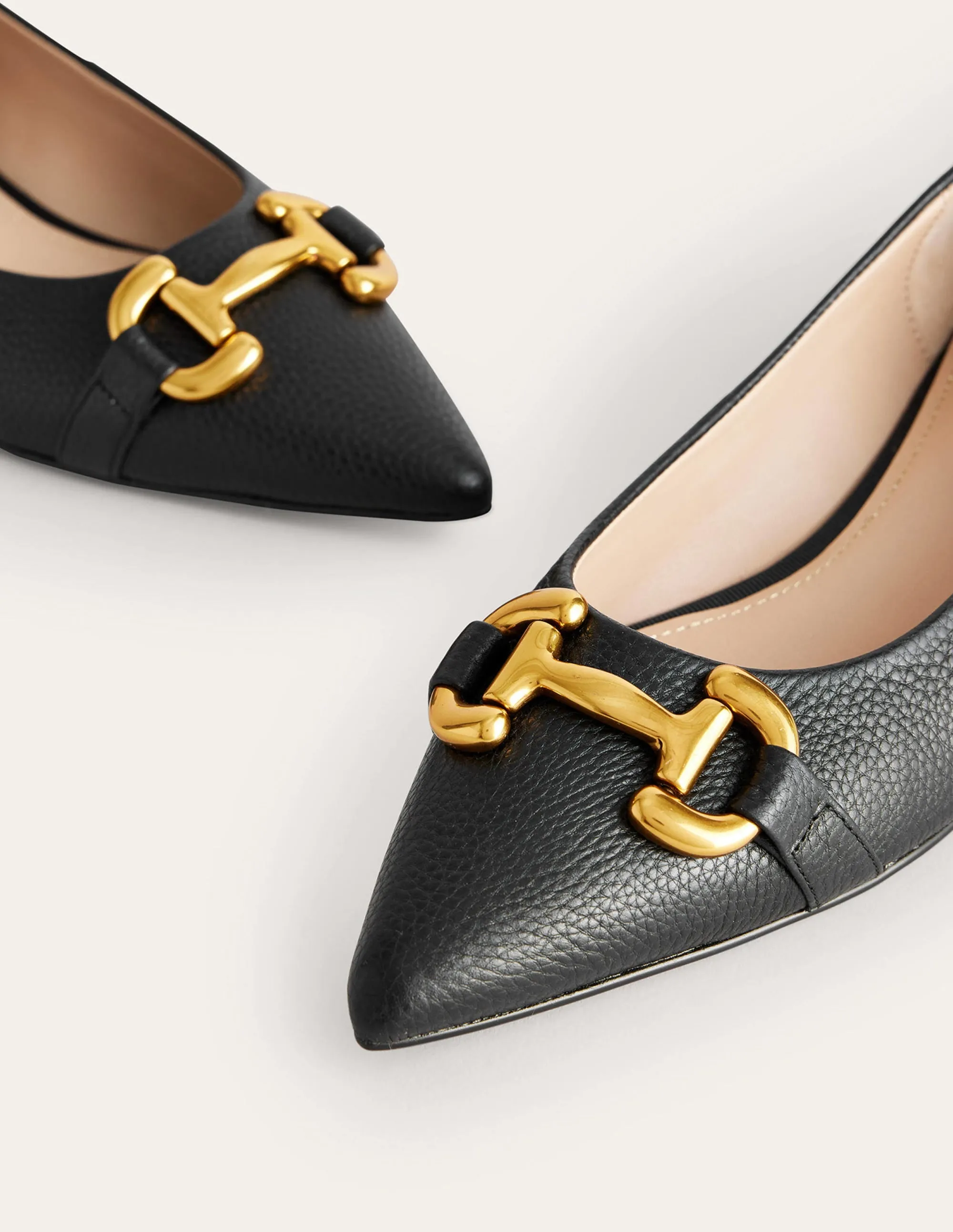 Iris Snaffle Ballet Flat-Black Tumbled Leather
