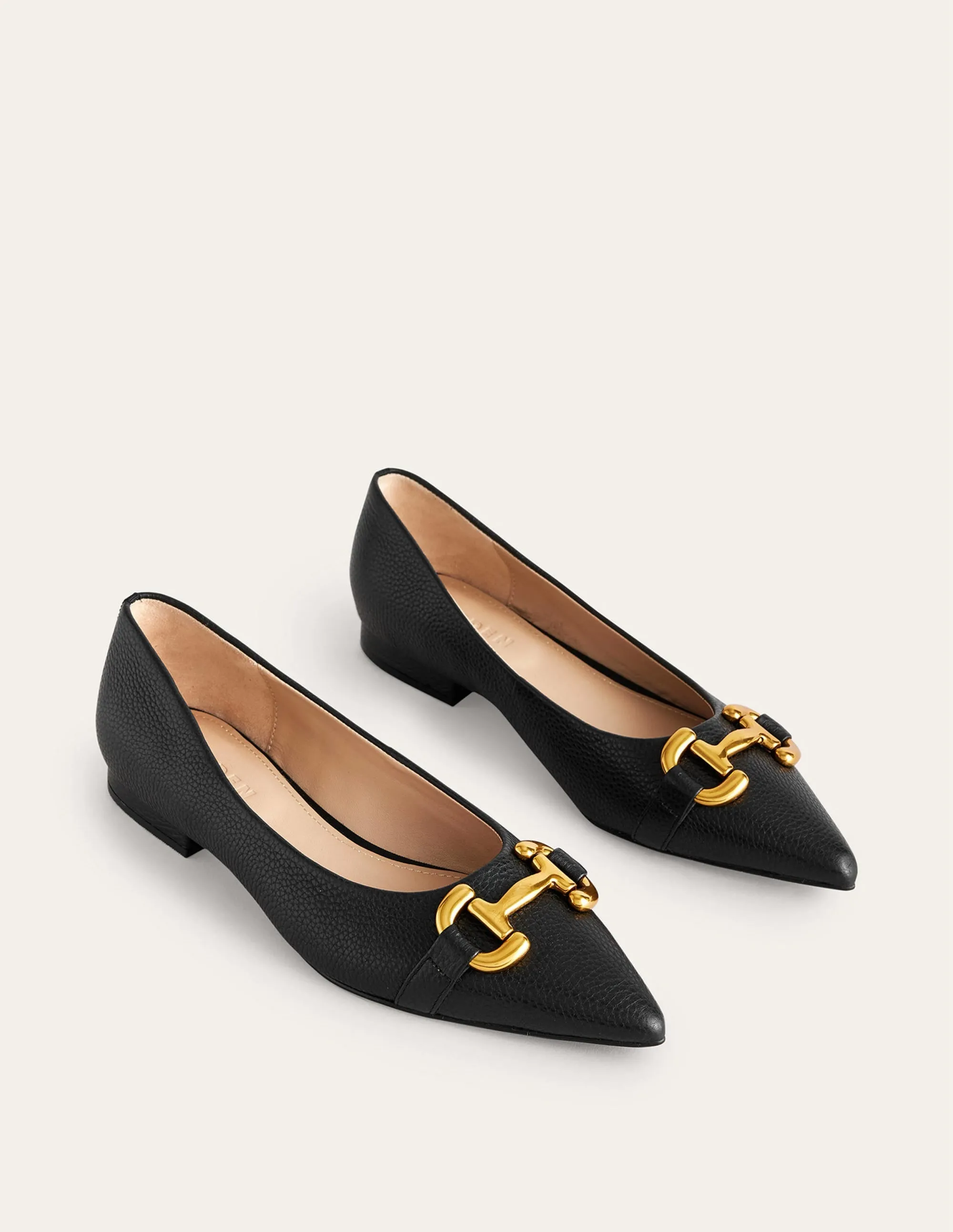 Iris Snaffle Ballet Flat-Black Tumbled Leather