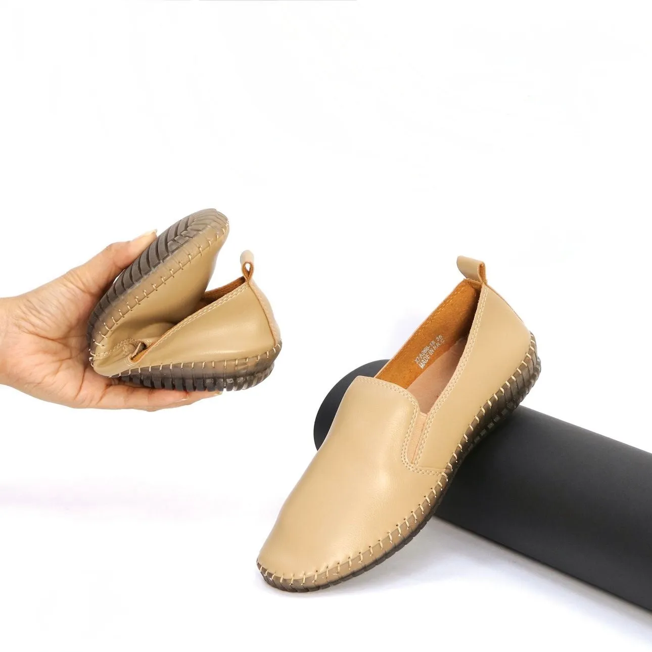 Simple Top-Sider Shoes.