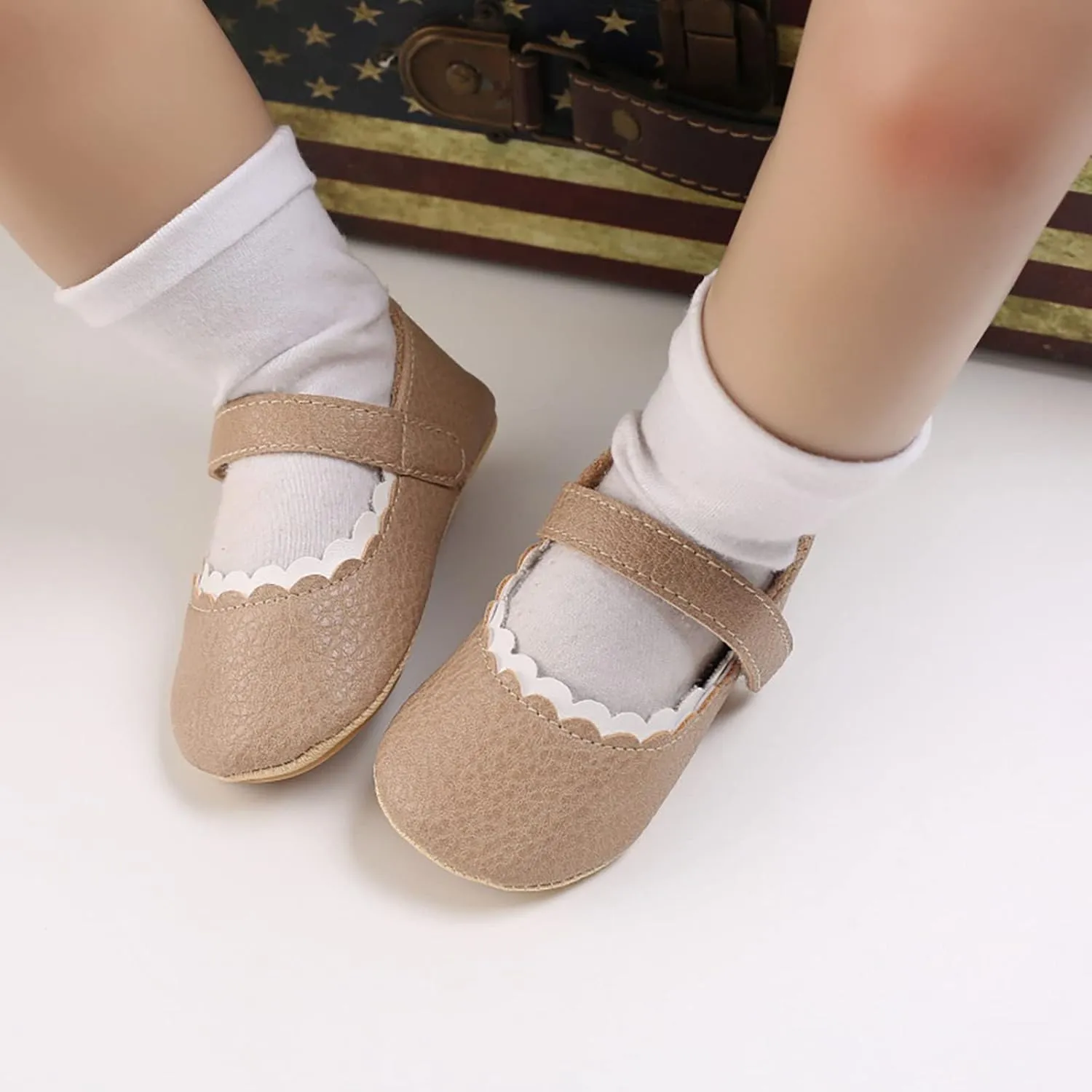 Spring and Autumn Children Baby Infant Shoes Boys and Girls Flat Bottom Non Slip Lightweight Girls Slip on Sneaker